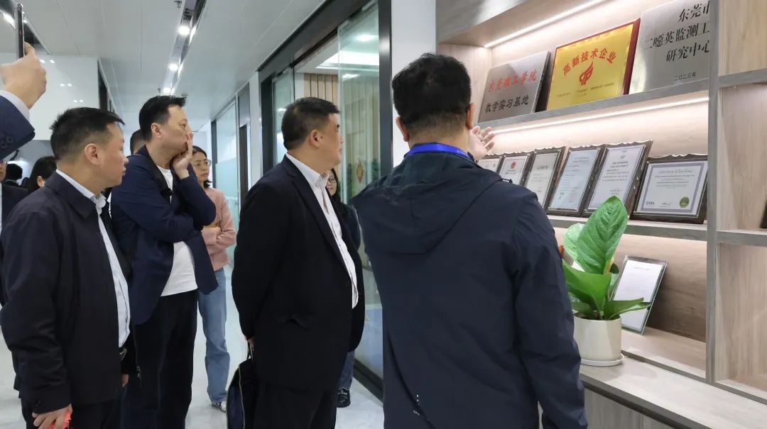 宜昌市市场监督管理局赴我市考察调研，见证两地协会签订友好协议